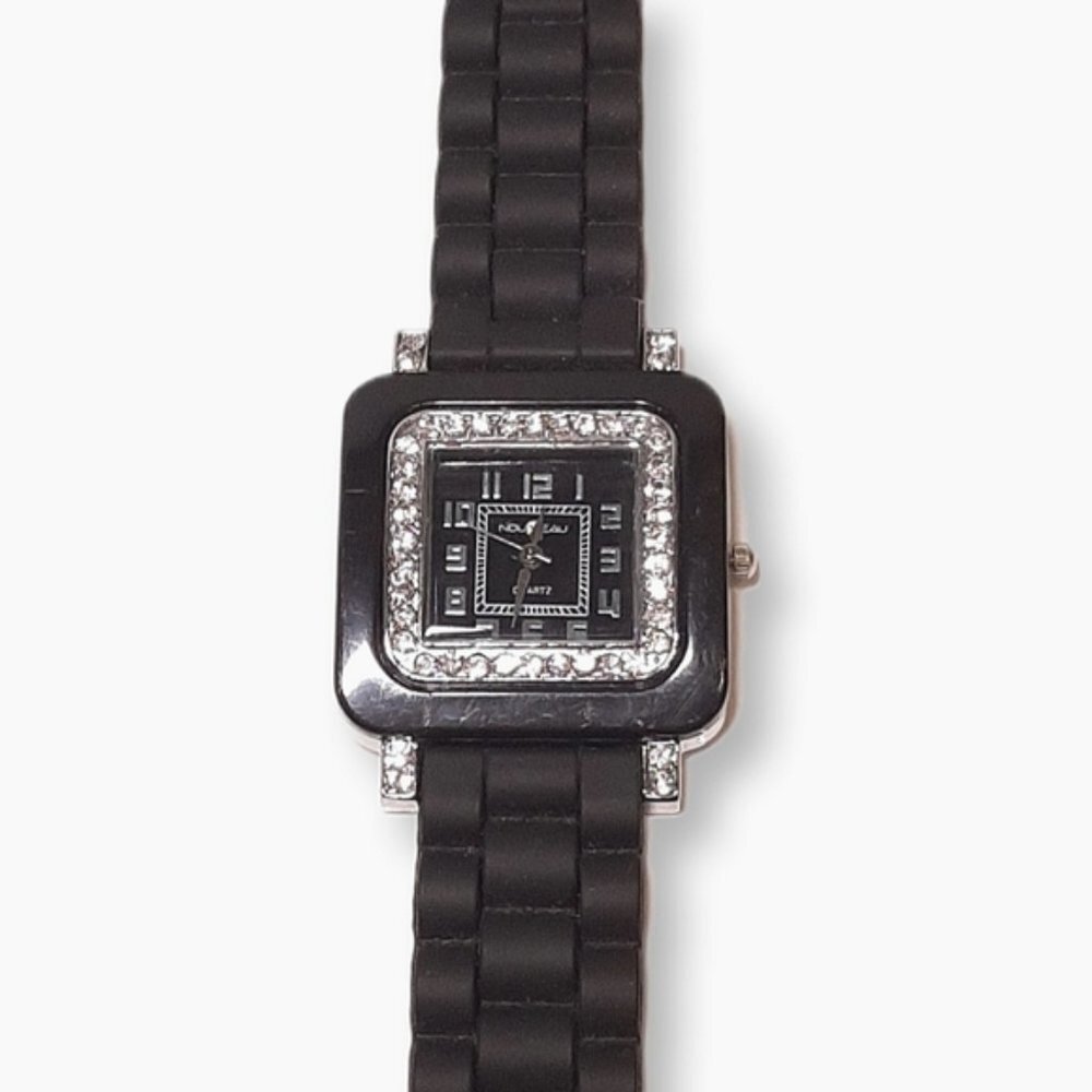 Nouveau Quartz Wrist Watch Rhinestone Square Dial Adjustable Silicone Band